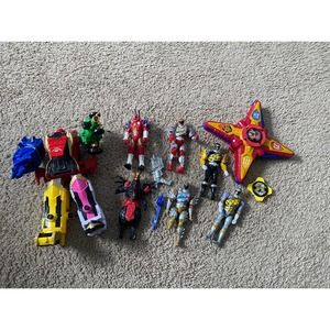 Power ranger lot includes Super Megaforce zord, megaforce key, Dino force & more